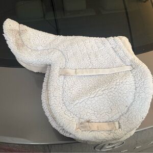 White Fleece Saddle Pad